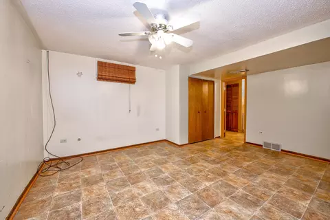 2016 Grandview Dr, Johnsburg, IL 60051 photo 17