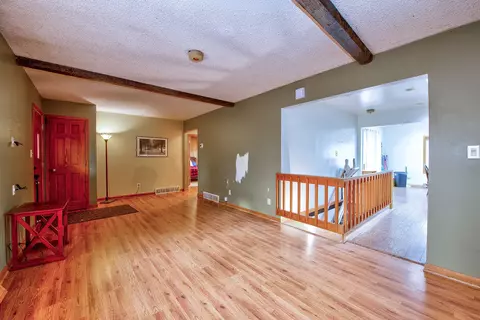 2016 Grandview Dr, Johnsburg, IL 60051 photo 7