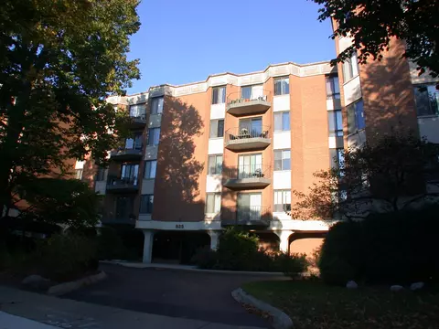 835 Judson Ave #405, Evanston, IL 60202