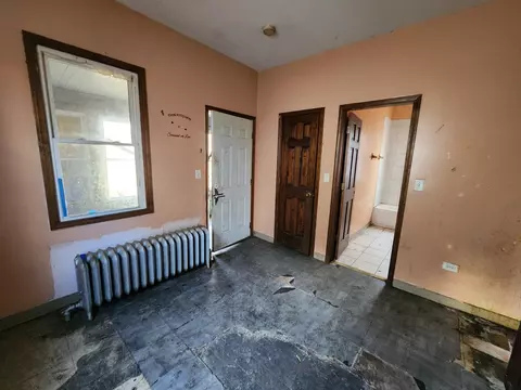 12210 S Lowe Ave, Chicago, IL 60628 photo 4