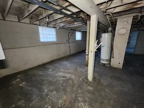 12210 S Lowe Ave, Chicago, IL 60628 photo 14