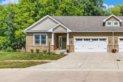 1810 Lake Ridge Ct #1810, Mahomet, IL 61853