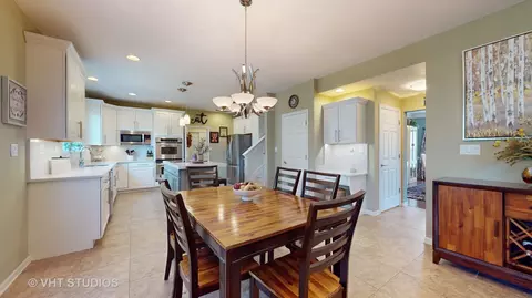 3503 Links Ct, Elgin, IL 60124 photo 7