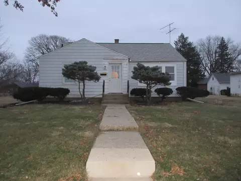 506 18th Ave, Sterling, IL 61081
