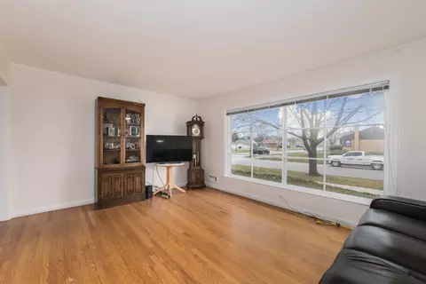 1524 S 5th Ave, Des Plaines, IL 60018 photo 5