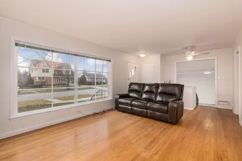 1524 S 5th Ave, Des Plaines, IL 60018 photo 6
