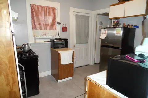 318 Trask St, Aurora, IL 60505 photo 13