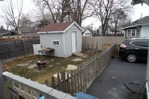 318 Trask St, Aurora, IL 60505 photo 21