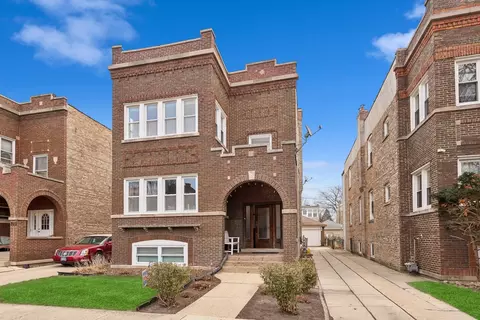 1927 Elmwood Ave, Berwyn, IL 60402