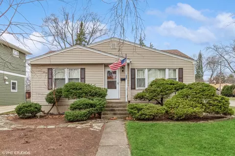 200 W Crystal Ave, Lombard, IL 60148