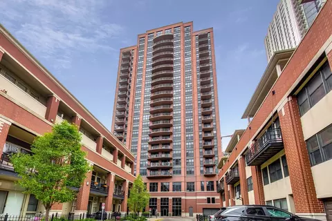 330 N Jefferson St #1007, Chicago, IL 60661