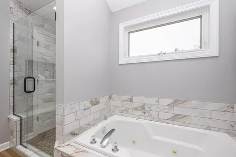 Bath - 13548 Capista Dr, Plainfield, IL 60544 photo 3 of 5