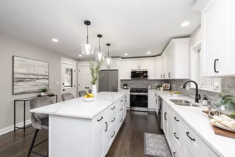 Kitchen - 13548 Capista Dr, Plainfield, IL 60544 photo 2 of 3