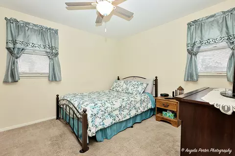 4214 Prairie Ave, Mchenry, IL 60050 photo 15