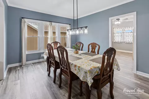 Dining - 375 S Elm Ave, Kankakee, IL 60901 photo 1 of 2