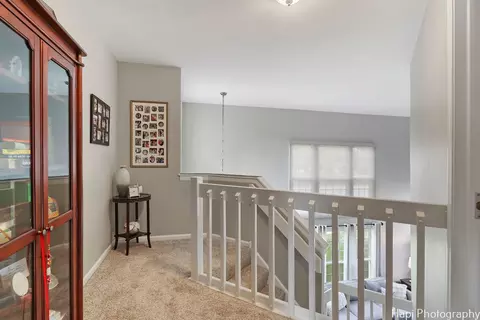 Entry Way - 4800 Turnberry Dr, Hoffman Estates, IL 60010 photo 2 of 2