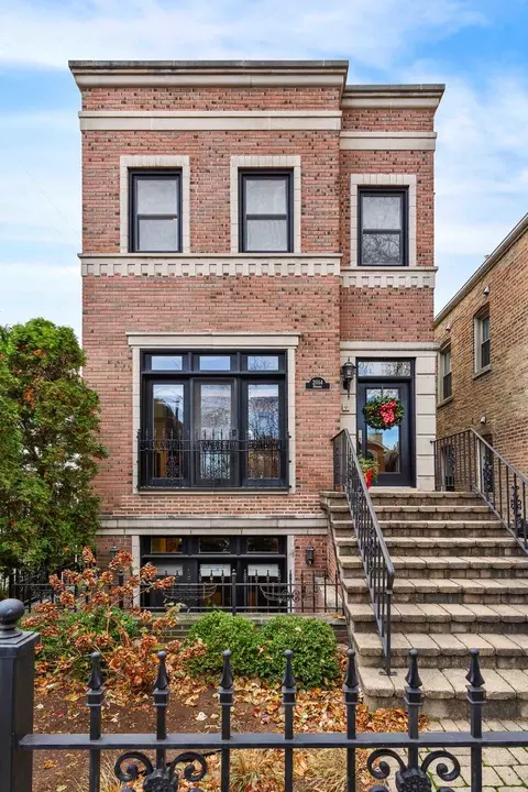 2014 N Honore Ave, Chicago, IL 60614