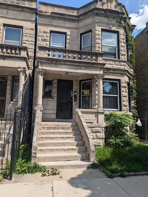 4328 W Wilcox St, Chicago, IL 60624