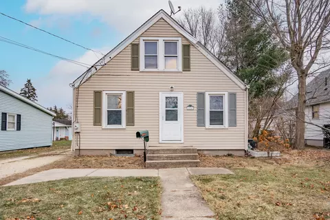 116 A St, Genoa, IL 60135
