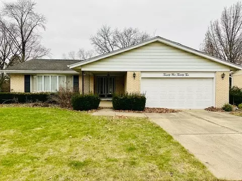 2522 N Dryden Pl, Arlington Heights, IL 60004
