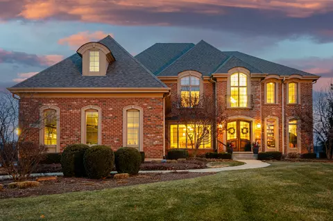 39 W622 Henry David Thoreau Pl, Saint Charles, IL 60175