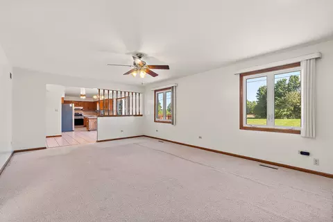 Living - 17543 Cloverview Dr, Tinley Park, IL 60477 photo 6 of 6