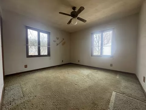 Bedroom - 1412 Cherokee Ln, Ottawa, IL 61350 photo 1 of 3