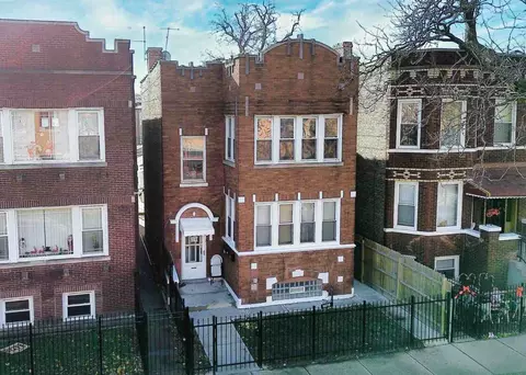 4839 W Walton St, Chicago, IL 60651
