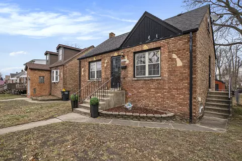 18021 School St, Lansing, IL 60438 photo 3