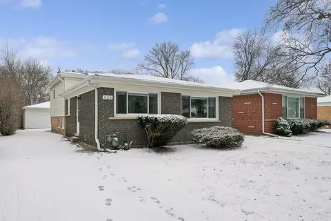 620 Laramie Ave, Wilmette, IL 60091
