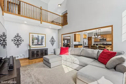 501 Clover Dr, Algonquin, IL 60102 photo 11
