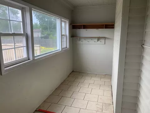19043 Burnham Ave, Lansing, IL 60438 photo 15
