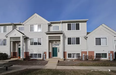 612 S Rosehall Ln, Round Lake, IL 60073