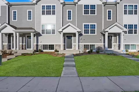 817 Briar Glen Ct, Hampshire, IL 60140