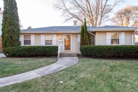 2012 N Poplar St, Waukegan, IL 60087