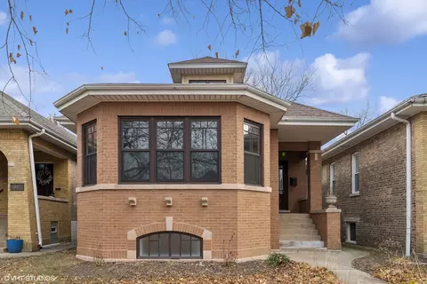 6645 N Washtenaw Ave, Chicago, IL 60645