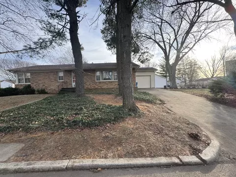 501 10th St, Mendota, IL 61342