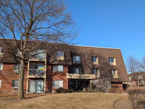 6 Villa Verde Dr #215, Buffalo Grove, IL 60089