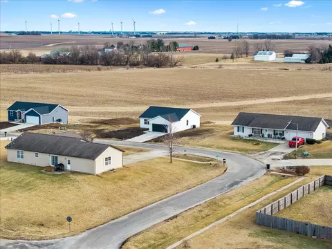 View/Area - 505 Maitland Dr, Carlock, IL 61725 photo 1 of 7