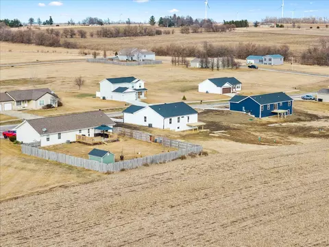 View/Area - 505 Maitland Dr, Carlock, IL 61725 photo 2 of 7