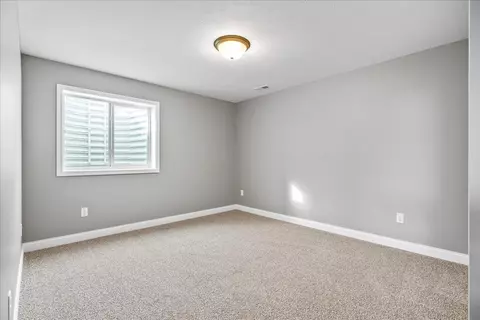 Bedroom - 505 Maitland Dr, Carlock, IL 61725 photo 7 of 7