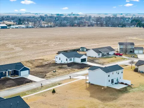 View/Area - 505 Maitland Dr, Carlock, IL 61725 photo 4 of 7