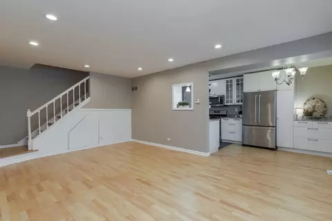 Living - 1560 Timber Trl, Wheaton, IL 60189 photo 1 of 3