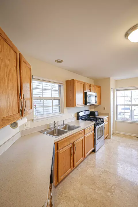 6720 Clear Creek Dr, Plainfield, IL 60586 photo 7