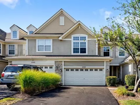 2537 Jamestown Ln, Aurora, IL 60502