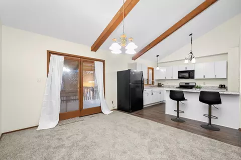 905 Hayden Dr, Mchenry, IL 60051 photo 6