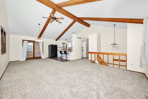 905 Hayden Dr, Mchenry, IL 60051 photo 5