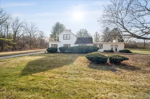 39 W027 Silver Glen Rd, Campton Hills, IL 60175