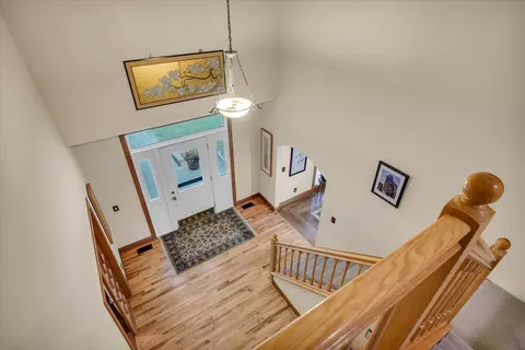 Entry Way - 2412 Wendover Pl, Champaign, IL 61822 photo 8 of 14