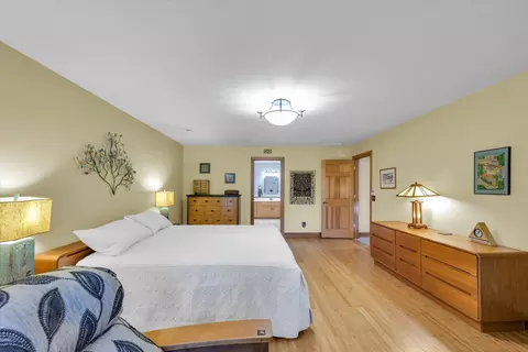 Bedroom - 2412 Wendover Pl, Champaign, IL 61822 photo 3 of 8